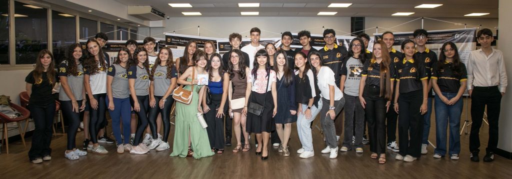 A group photo of presenters.